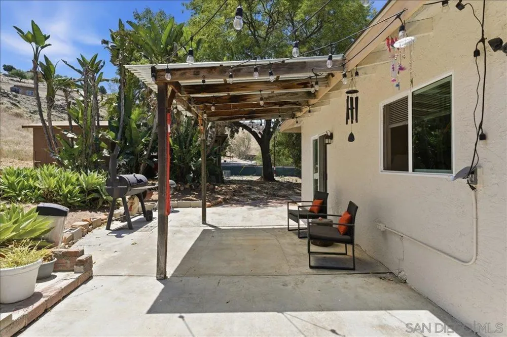 11305 Rocky Ln Lakeside, CA 92040