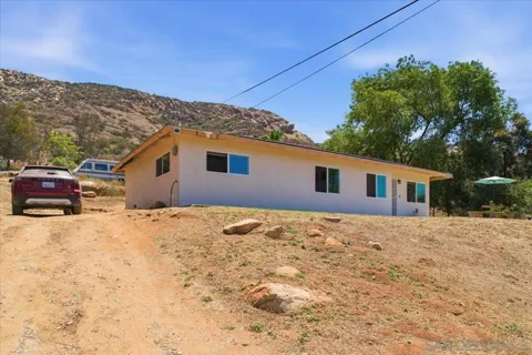 11305 Rocky Ln