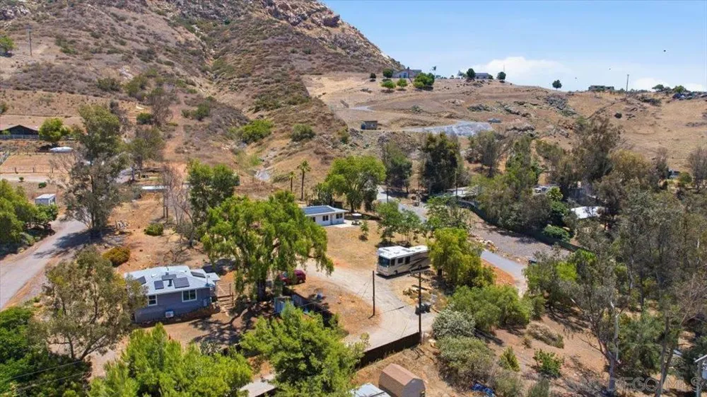 11305 Rocky Ln Lakeside, CA 92040