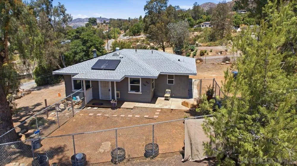 11305 Rocky Ln Lakeside, CA 92040