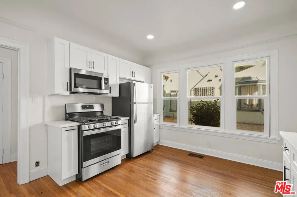 1815 Grace Avenue Los Angeles, CA 90028