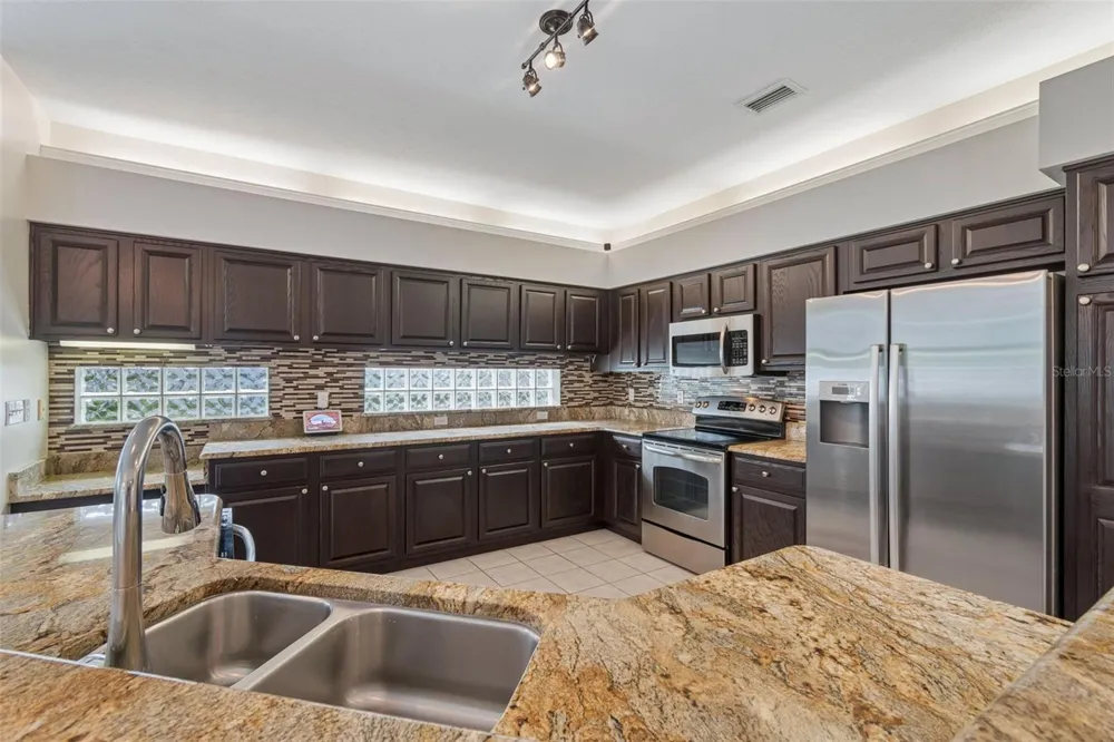 1230 BERKSHIRE LANE Tarpon Springs, FL 34688