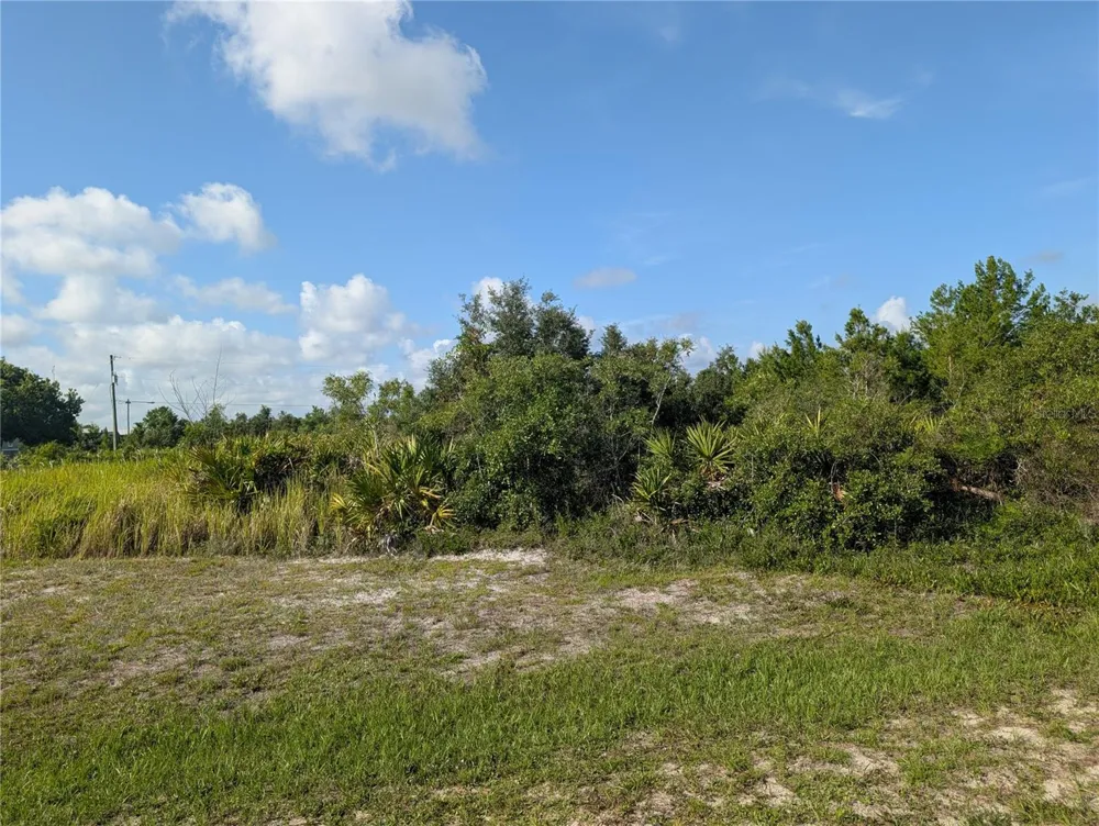 7 POINCIANA DRIVE Indian Lake Estates, FL 33855