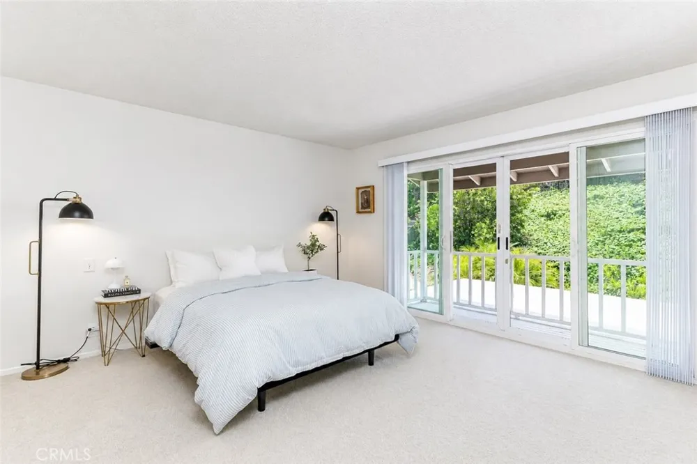 530 W Wedgewood La Habra, CA 90631