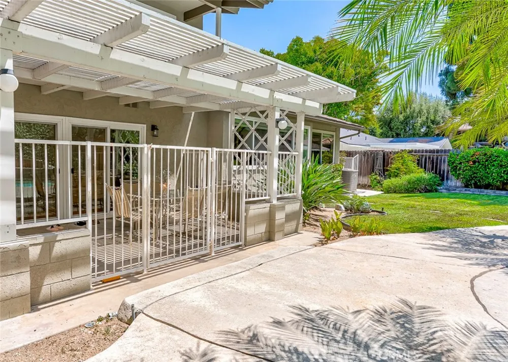 530 W Wedgewood La Habra, CA 90631