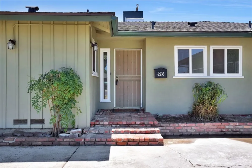 2938 E Willis Fresno, CA 93726
