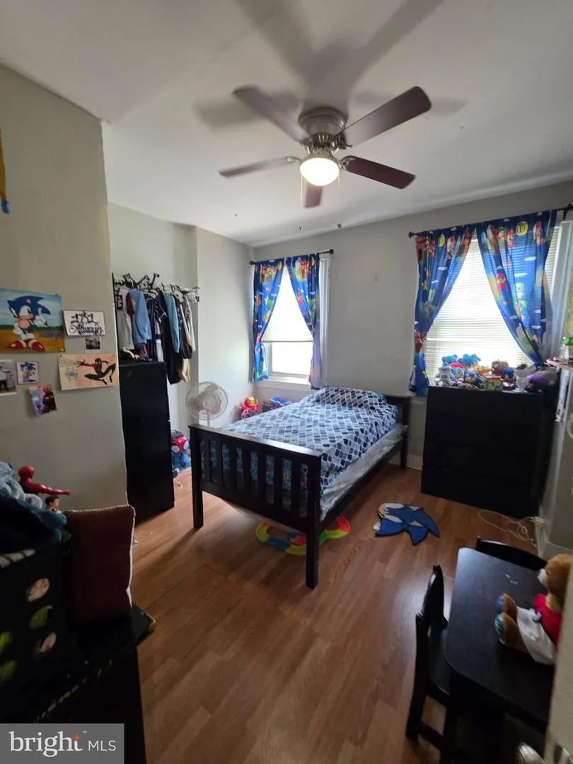 4801 10TH STREET Philadelphia, PA 19141