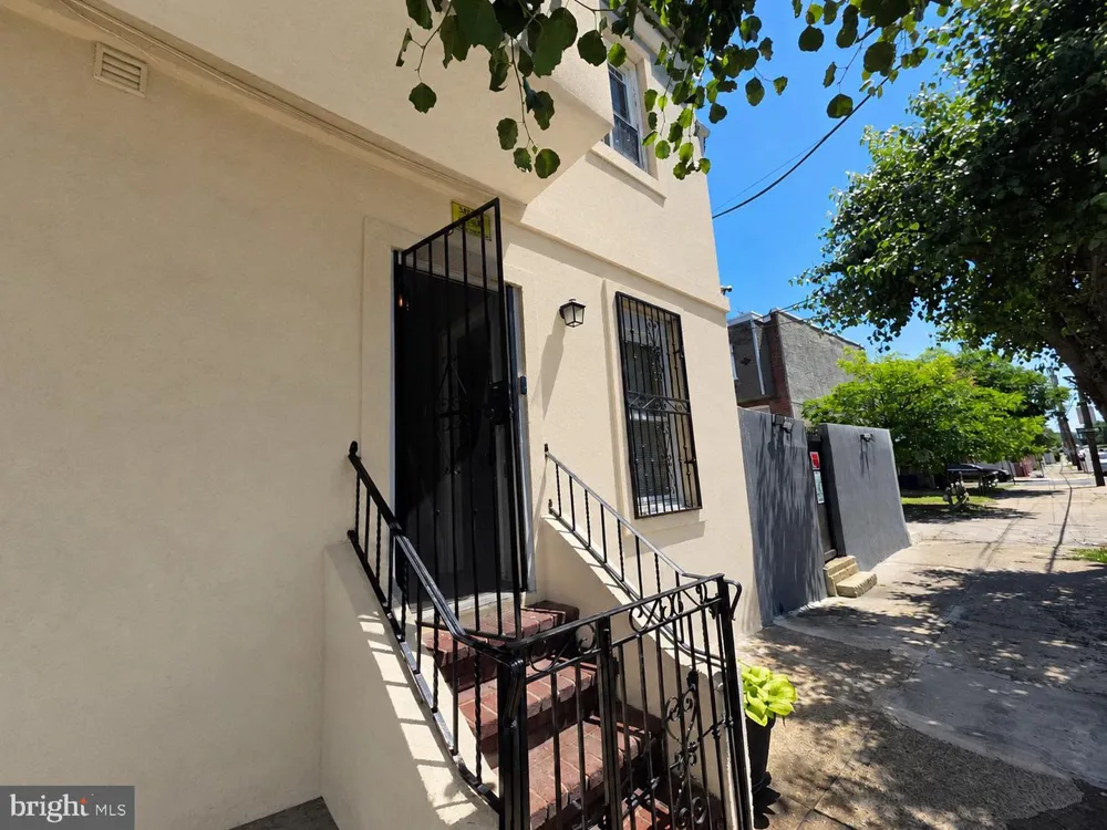 4801 10TH STREET Philadelphia, PA 19141