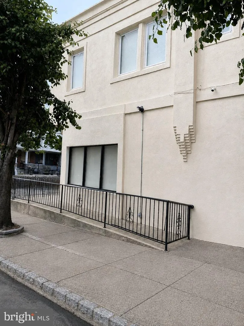 4801 10TH STREET Philadelphia, PA 19141