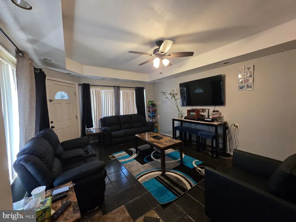 4801 10TH STREET Philadelphia, PA 19141