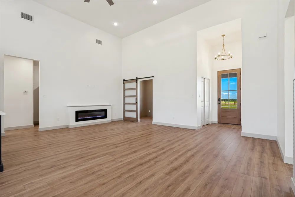 1150 Doss Road Millsap, TX 76066