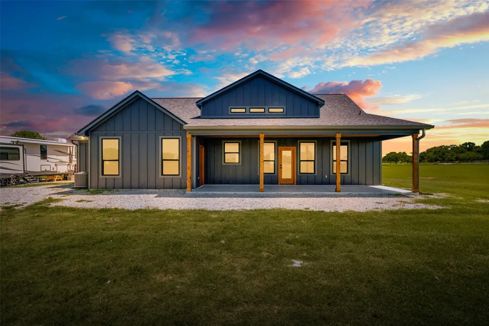 1150 Doss Road Millsap, TX 76066