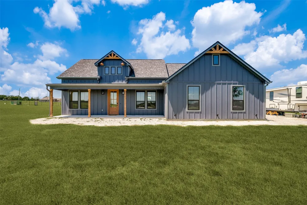 1150 Doss Road Millsap, TX 76066