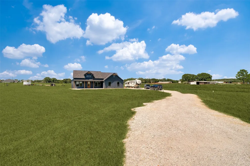 1150 Doss Road Millsap, TX 76066
