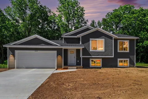 3433 Gray Fox Lane