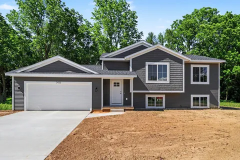 3433 Gray Fox Lane