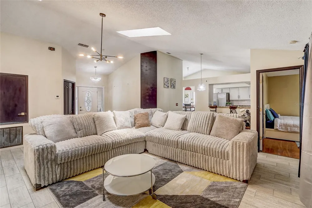 2191 ALCLOBE CIRCLE Ocoee, FL 34761