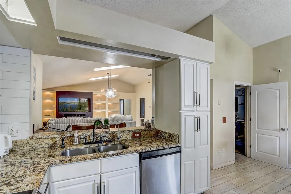 2191 ALCLOBE CIRCLE Ocoee, FL 34761