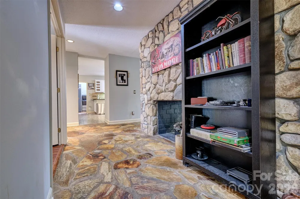 18 Shipmaster Court Lake Wylie, SC 29710