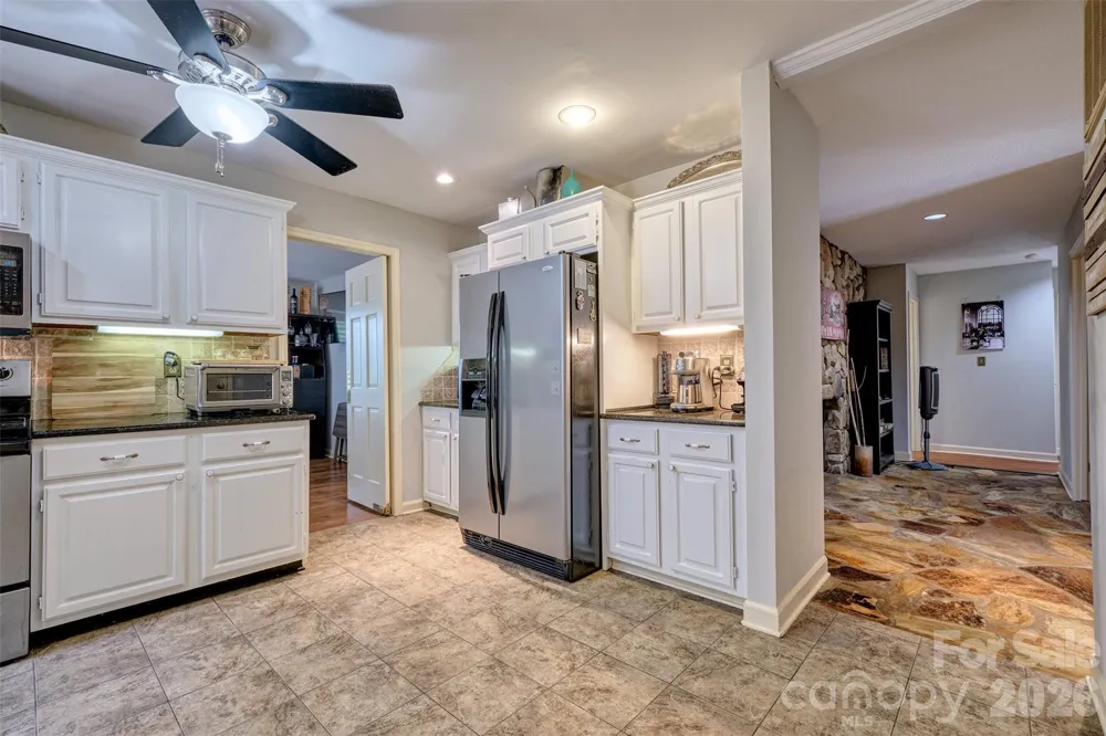 18 Shipmaster Court Lake Wylie, SC 29710