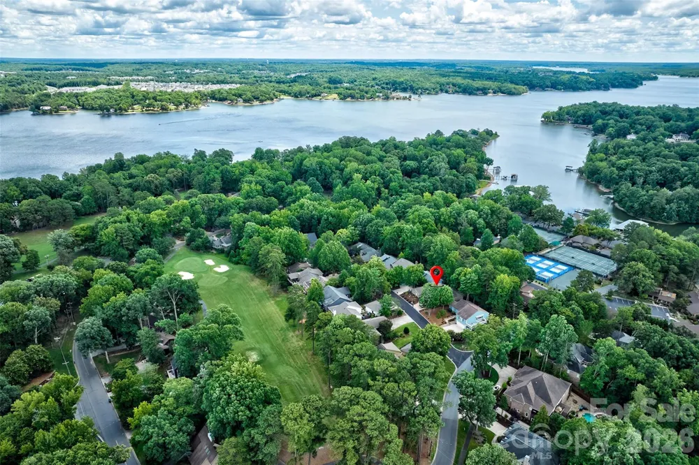 18 Shipmaster Court Lake Wylie, SC 29710