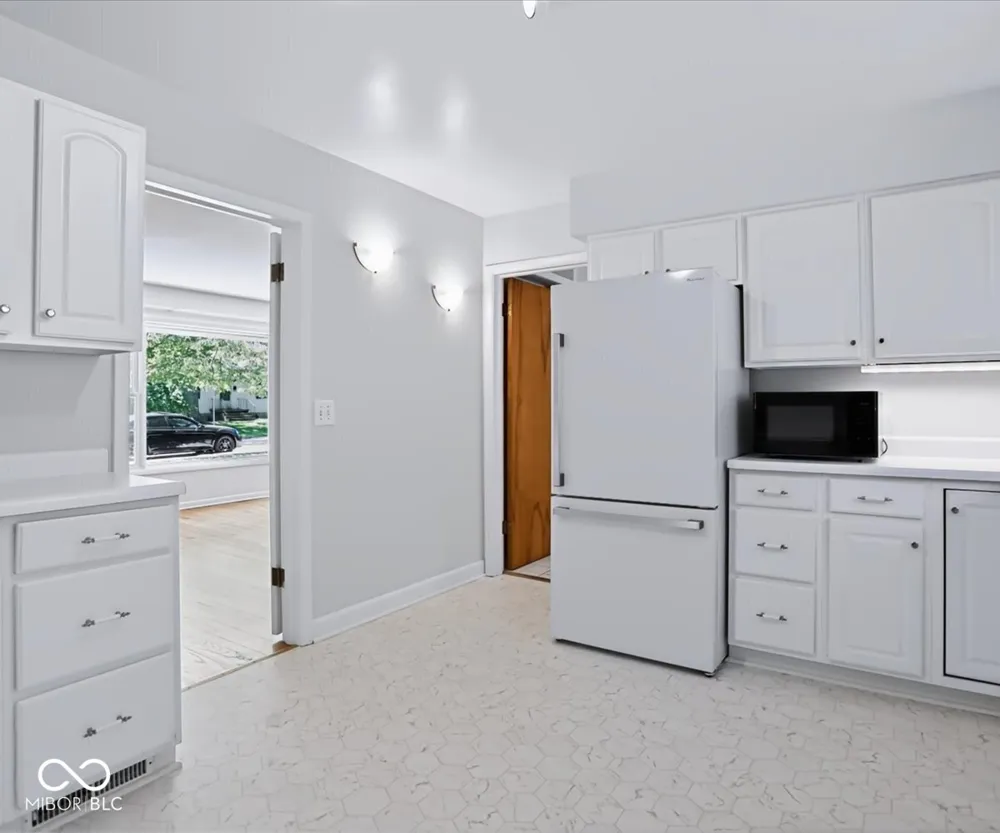 811 S Eastside Drive Bloomington, IN 47401