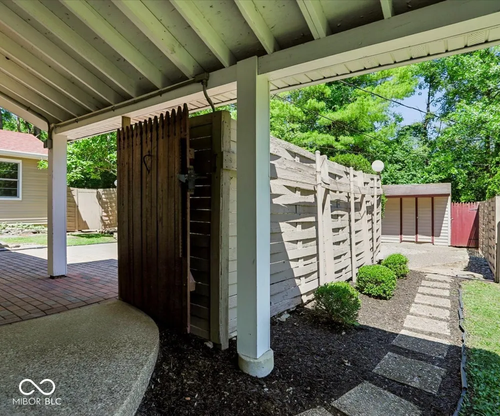 811 S Eastside Drive Bloomington, IN 47401