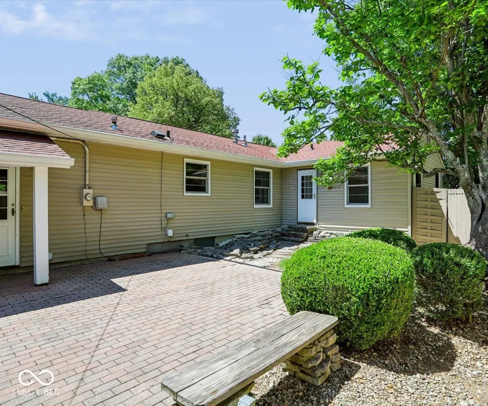 811 S Eastside Drive Bloomington, IN 47401