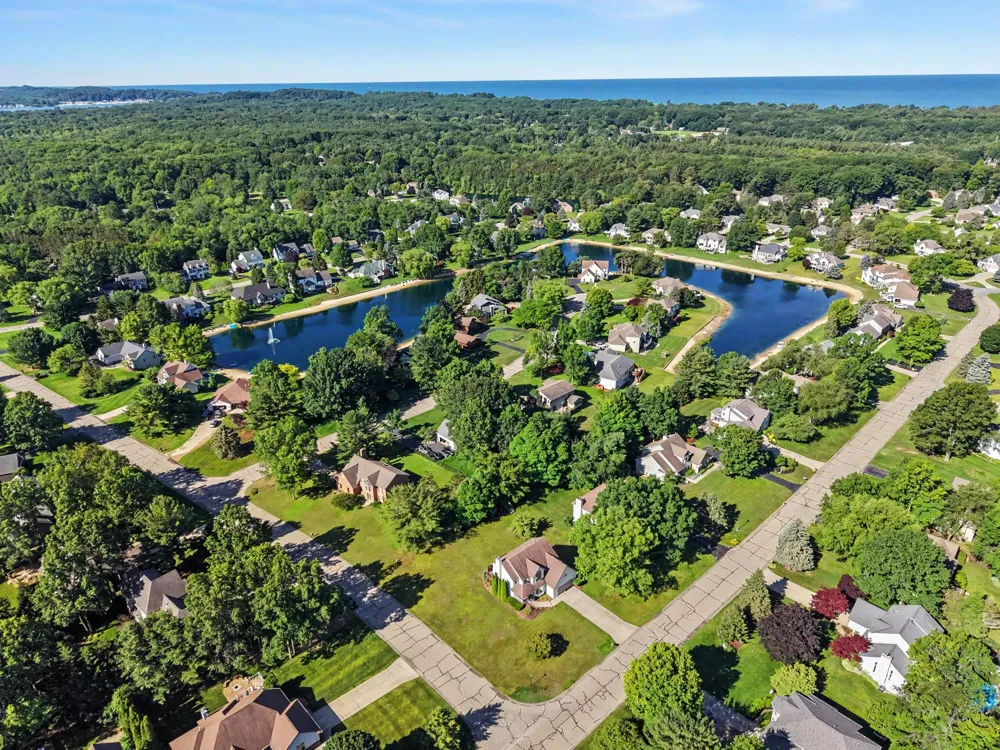 1864 Erin Isle Drive Park Township, MI 49424