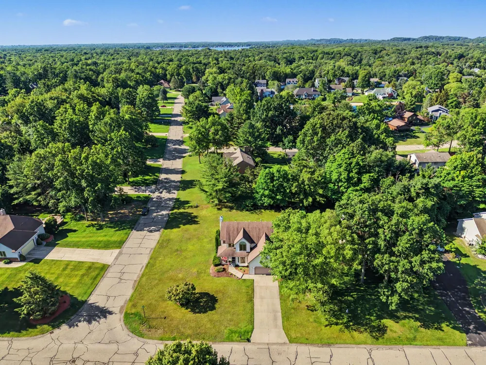 1864 Erin Isle Drive Park Township, MI 49424