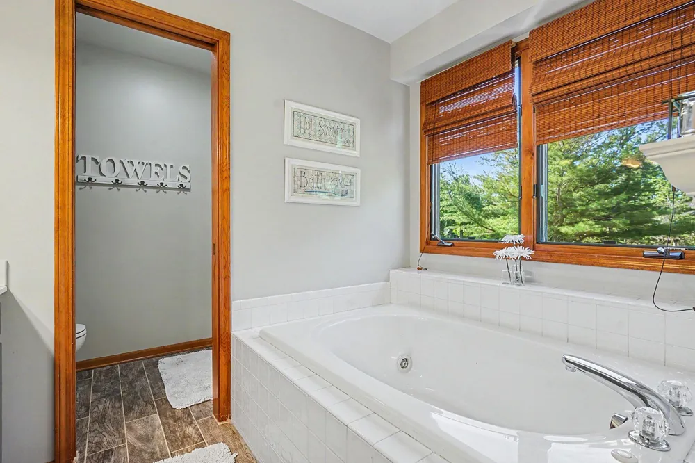 1864 Erin Isle Drive Park Township, MI 49424