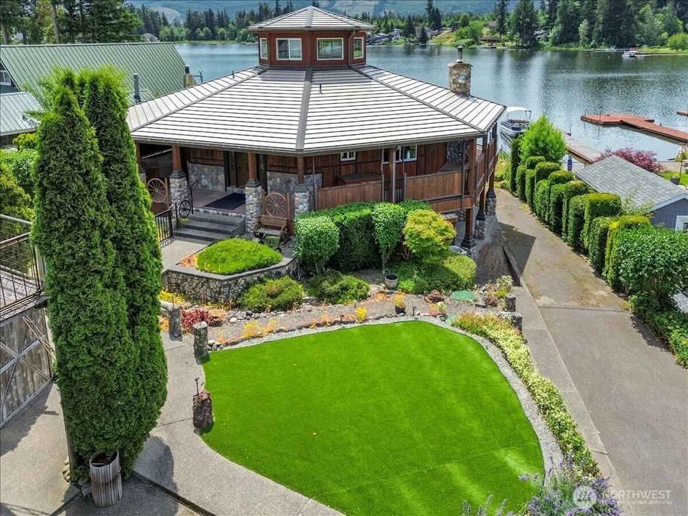 17049 Lake Point Drive SE Yelm, WA 98597