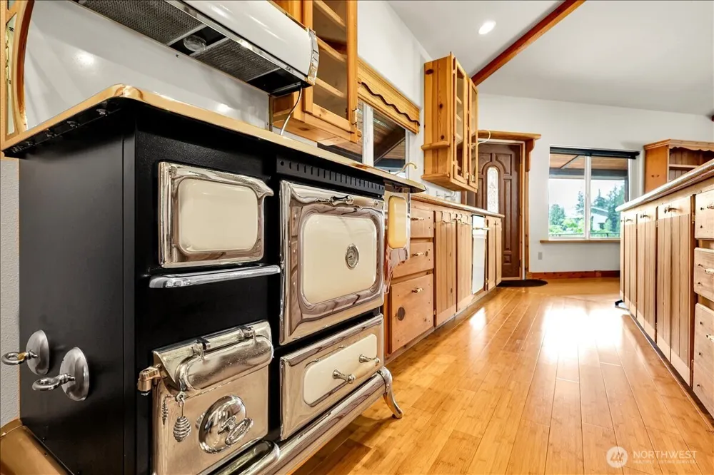17049 Lake Point Drive SE Yelm, WA 98597