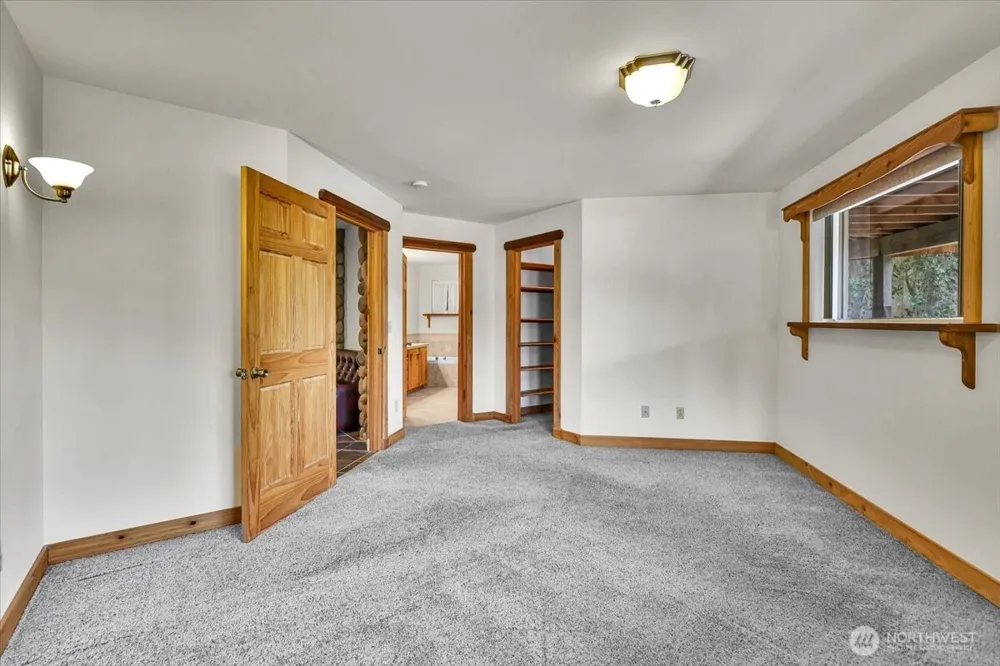 17049 Lake Point Drive SE Yelm, WA 98597