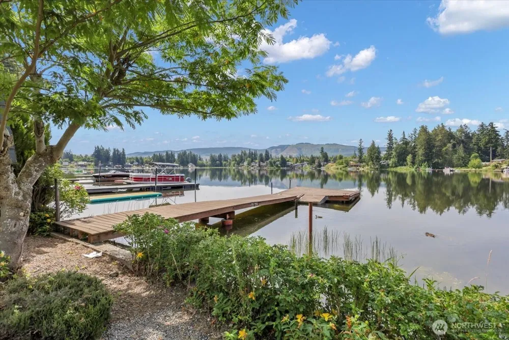 17049 Lake Point Drive SE Yelm, WA 98597