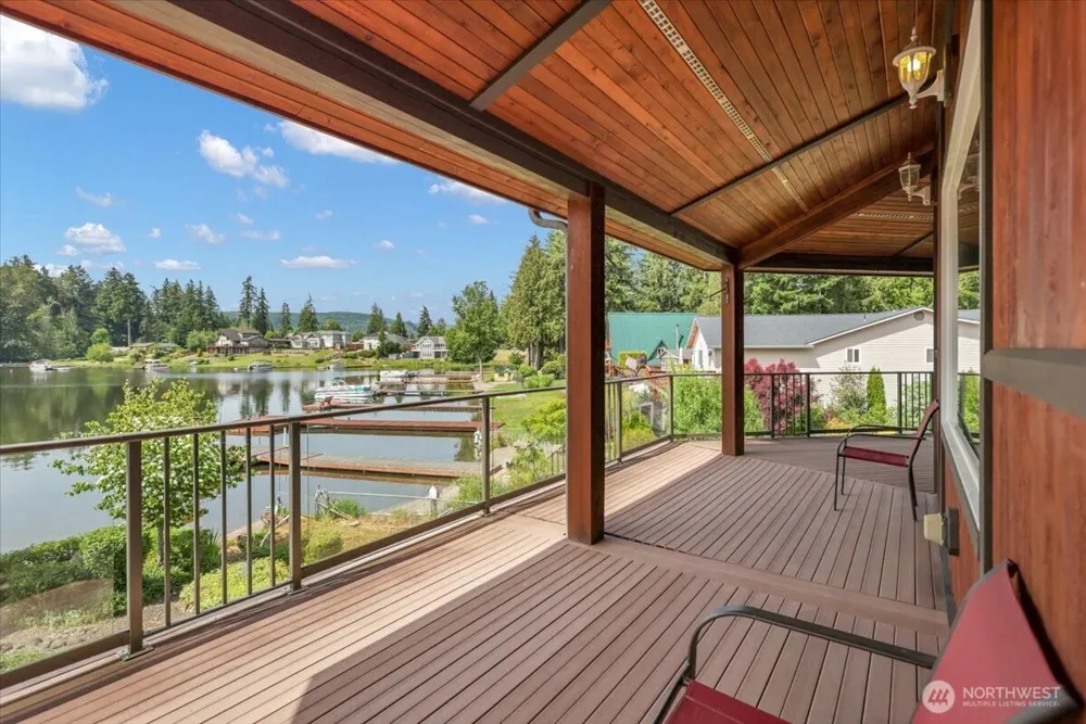 17049 Lake Point Drive SE Yelm, WA 98597
