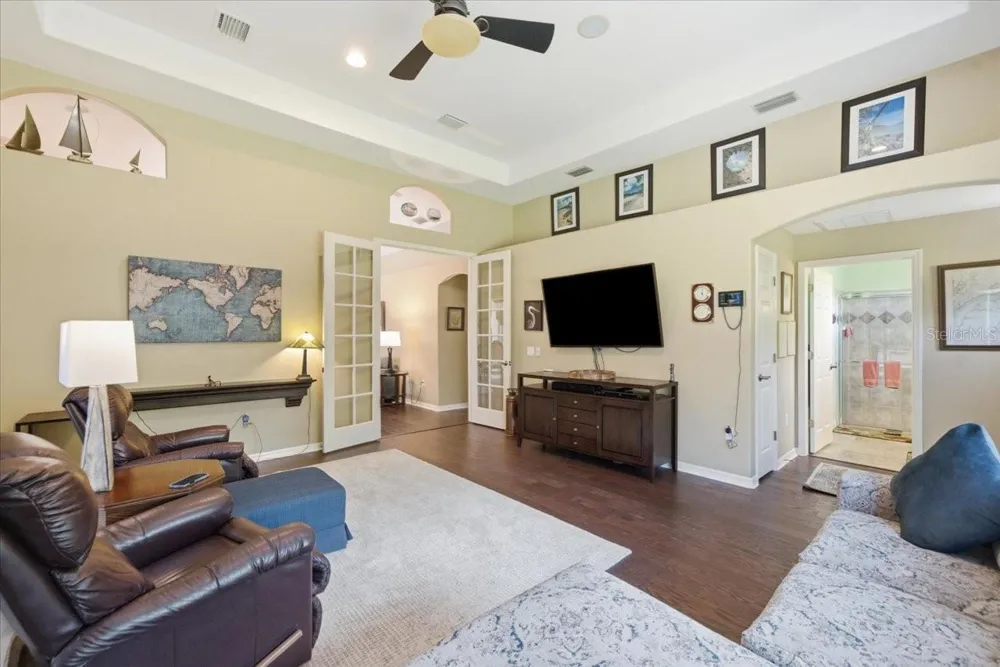 418 PINE BLUFF DRIVE Lutz, FL 33549