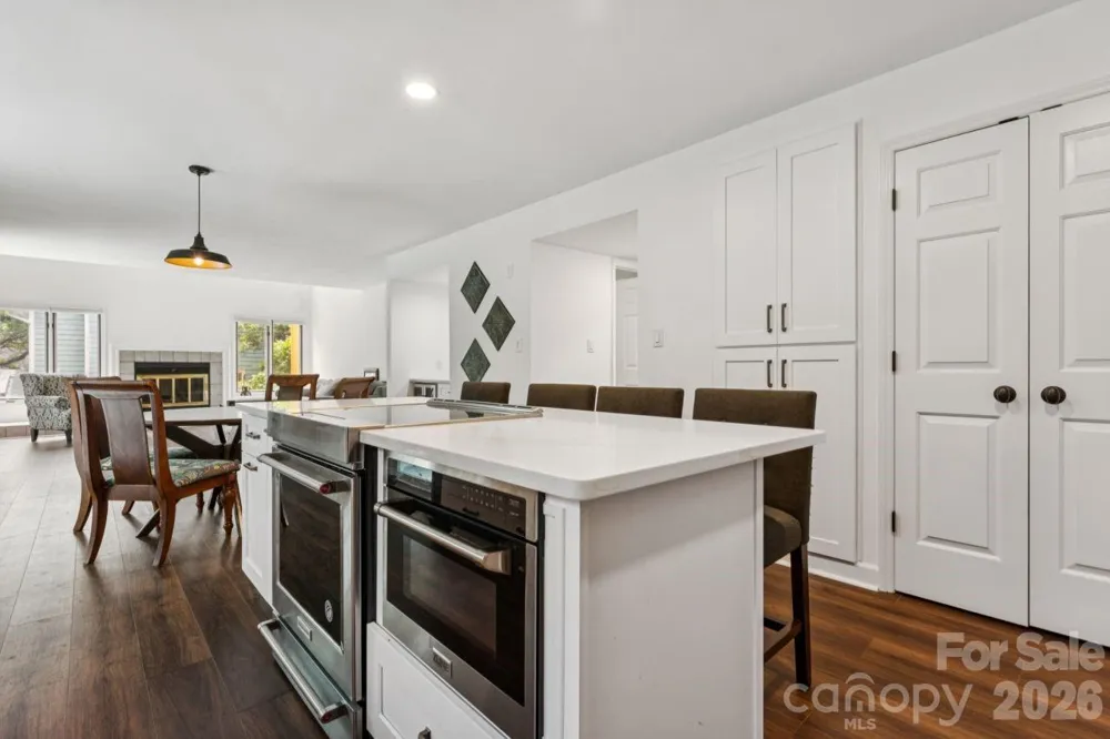 26049 Neptunes Landing Tega Cay, SC 29708