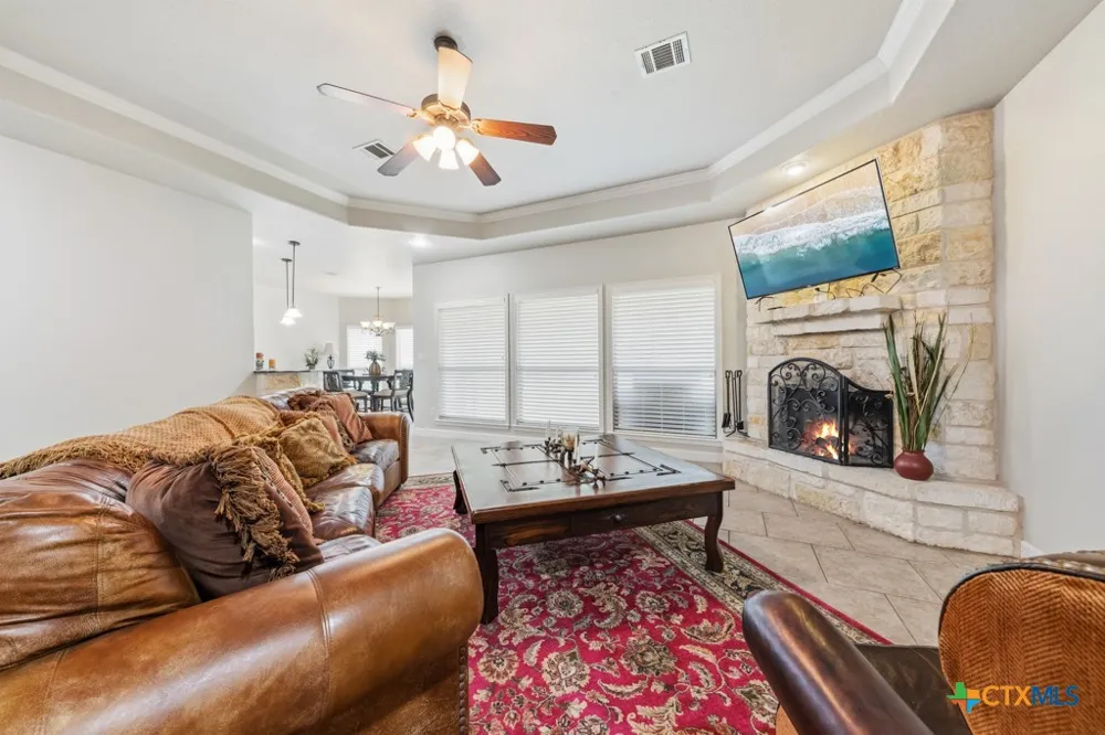 1211 MOSSY HOLLOW DRIVE Spring Branch, TX 78070