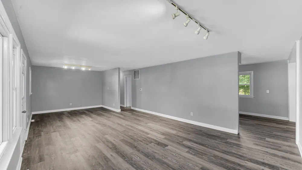 7713 Hendricks Place Merrillville, IN 46410