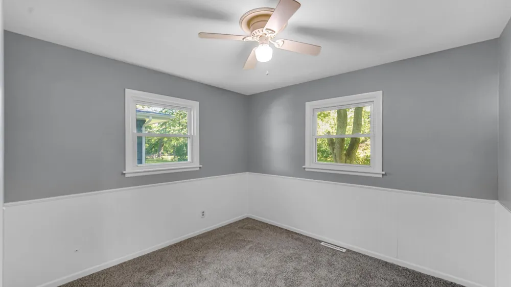 7713 Hendricks Place Merrillville, IN 46410
