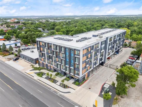 6324 Lamar Boulevard #419