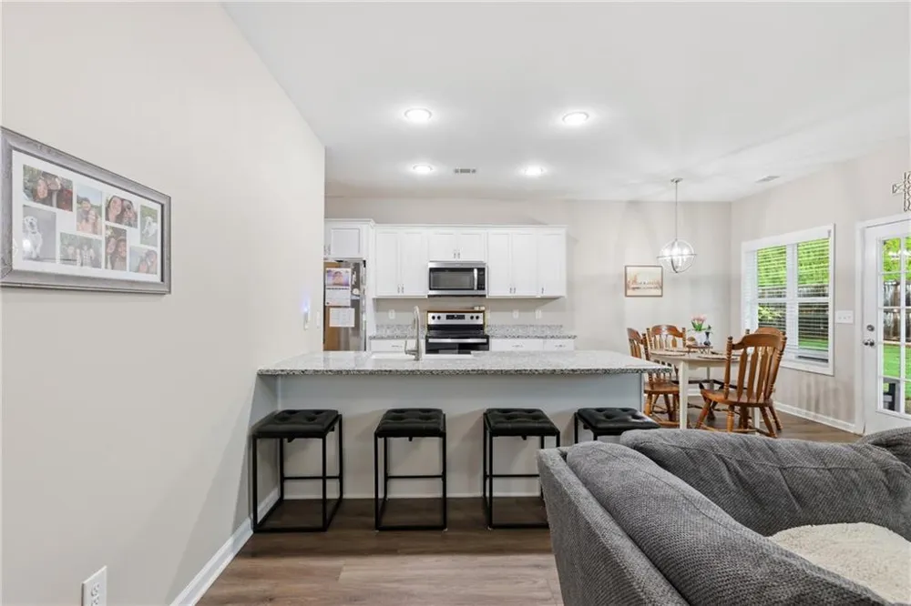 6352 Magnolia Station Drive Lula, GA 30554
