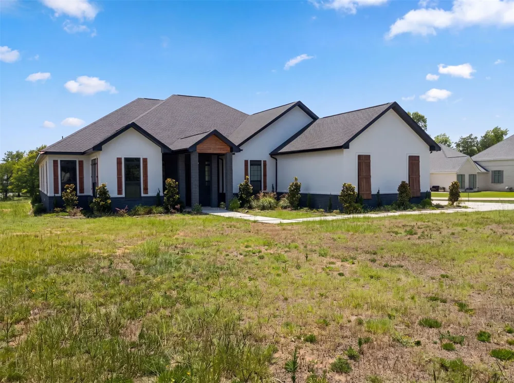 101 Windward Court Farmerville, LA 71241