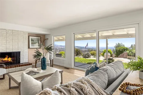 10311 Ladera Senda