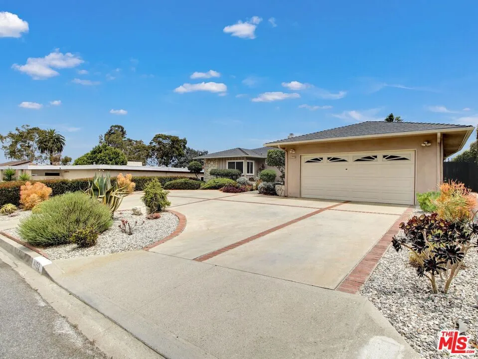 4152 Terraza Drive Los Angeles, CA 90008