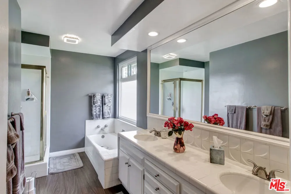 4152 Terraza Drive Los Angeles, CA 90008