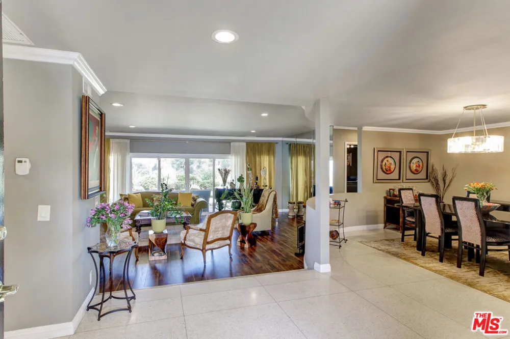 4152 Terraza Drive Los Angeles, CA 90008