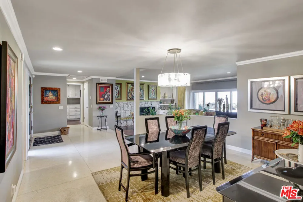 4152 Terraza Drive Los Angeles, CA 90008