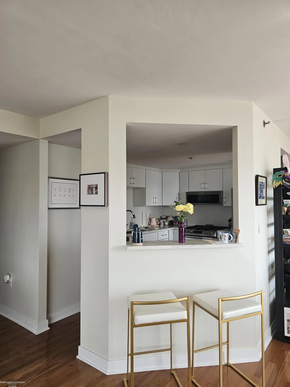250 E Harbortown #1110 Drive Detroit City, MI 48207